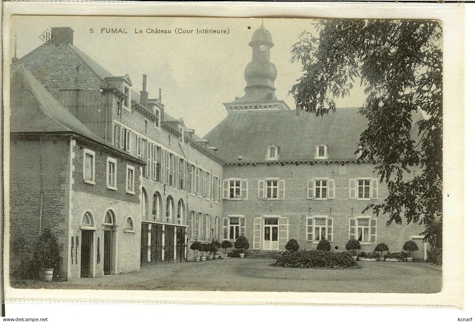CP De FUMAL ( Braives ) " Le Château ( Cour Intérieur ) "   SBP    RARE - Braives