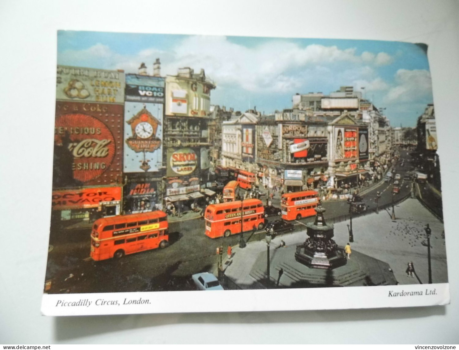 Cartolina  Viaggiata "LONDON Piccadilly Circus London" 1975 - Piccadilly Circus
