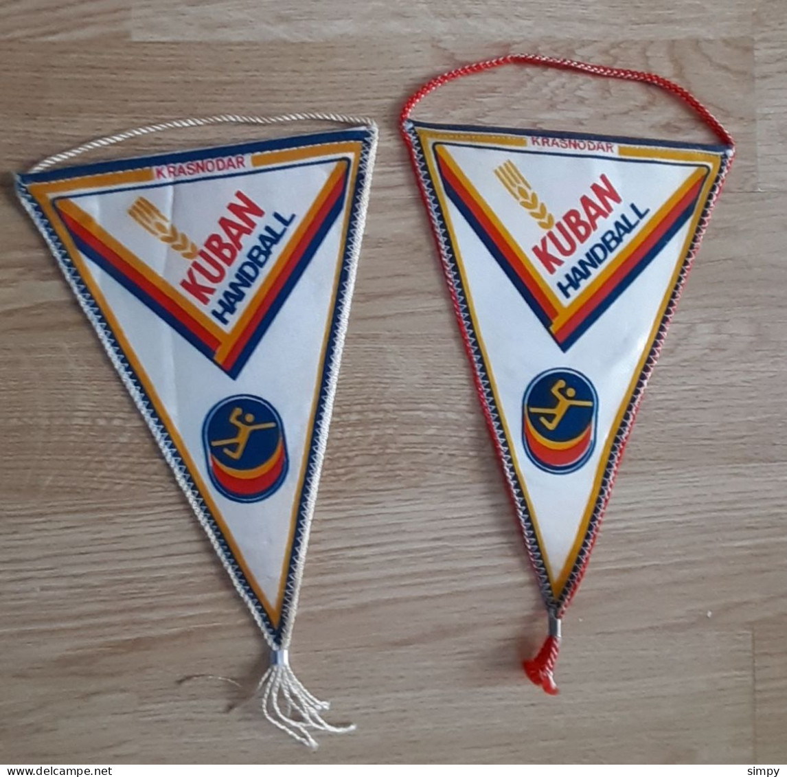 Pennant Handball Club KUBAN Krasnodar Russia 2 Different - Palla A Mano