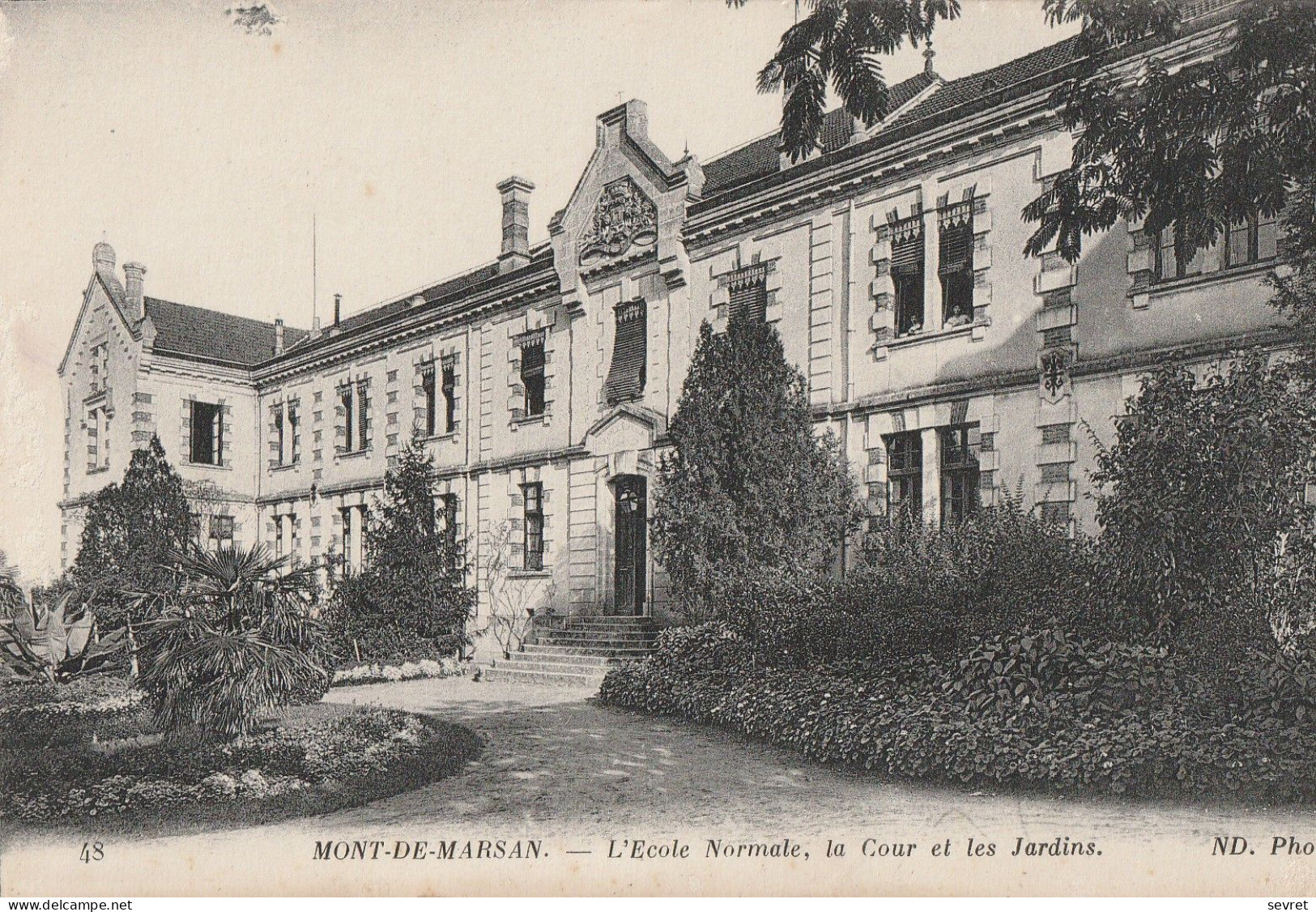 MONT DE MARSAN. - L'Ecole Normale , La Cour Et Les Jardins - Mont De Marsan