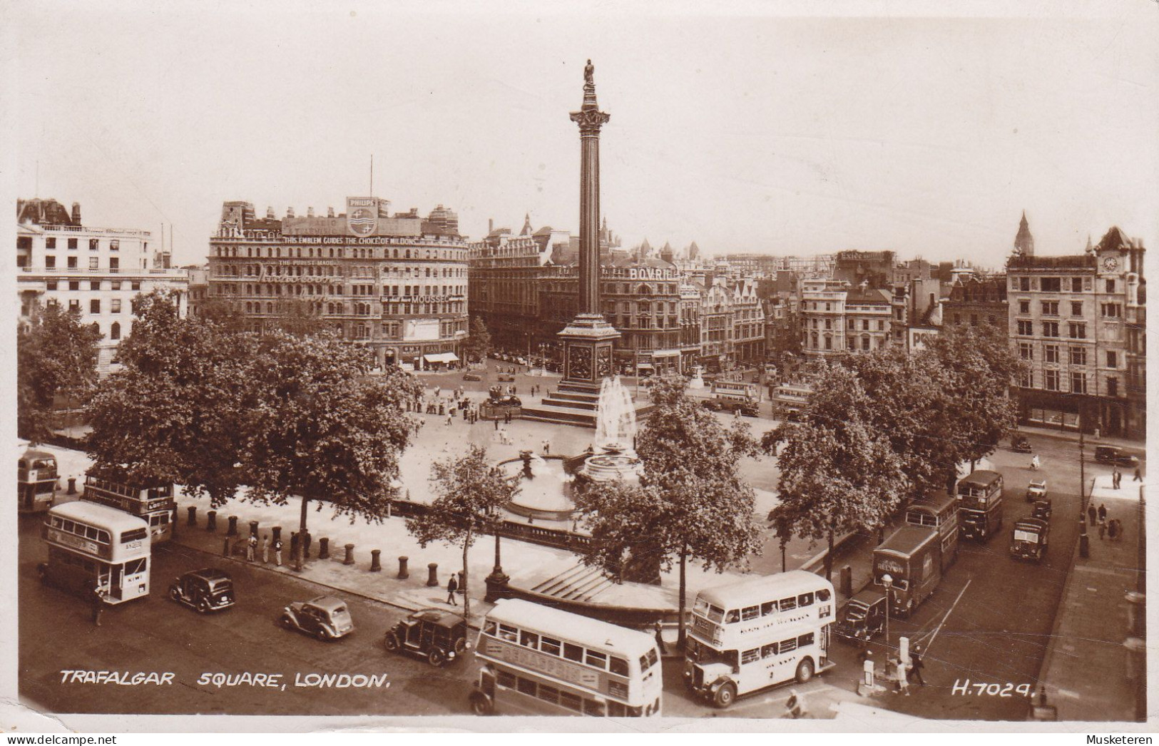 United Kingdom PPC London Trafalgar Square Bus Omnibus HOUNSLOW Middelsex 1953 QEII. Coronation Echte Real Photo - Trafalgar Square