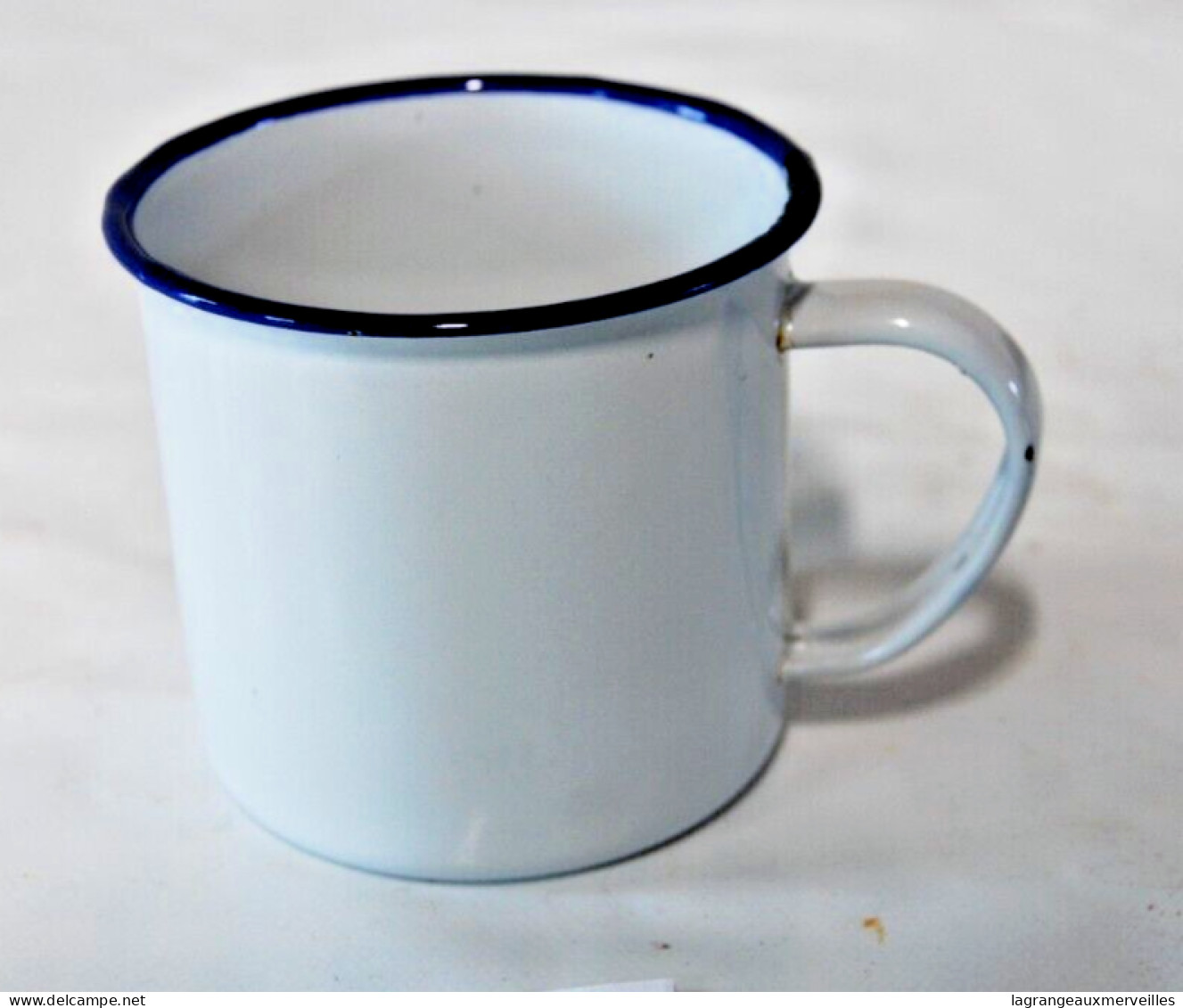 C269 Belle Tasse En Métal - Liseret Bleu - Kopjes