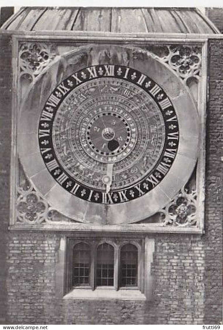 AK 185705 ENGLAND - Hampton Court Palace - The Astronomical Clock - Hampton Court