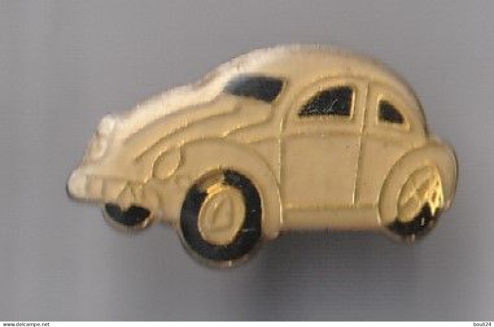 PIN'S THEME VOITURE VOLKSWAGEN  COCCINELLE BALNCHE - Volkswagen