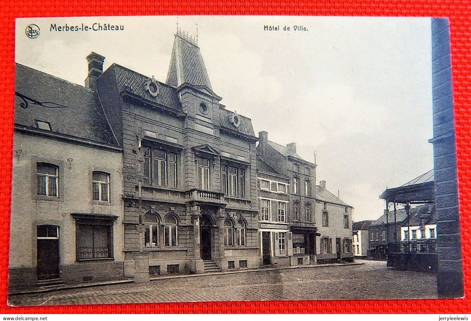 MERBES-le-CHÂTEAU  -  Hôtel De Ville - Merbes-le-Chateau