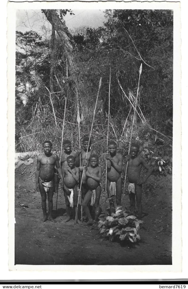Republique Centrafricaine  -A.E.F. - Bangui -   Chasseurs  Pygme - Par  R Pauleau  Douala - Centrafricaine (République)
