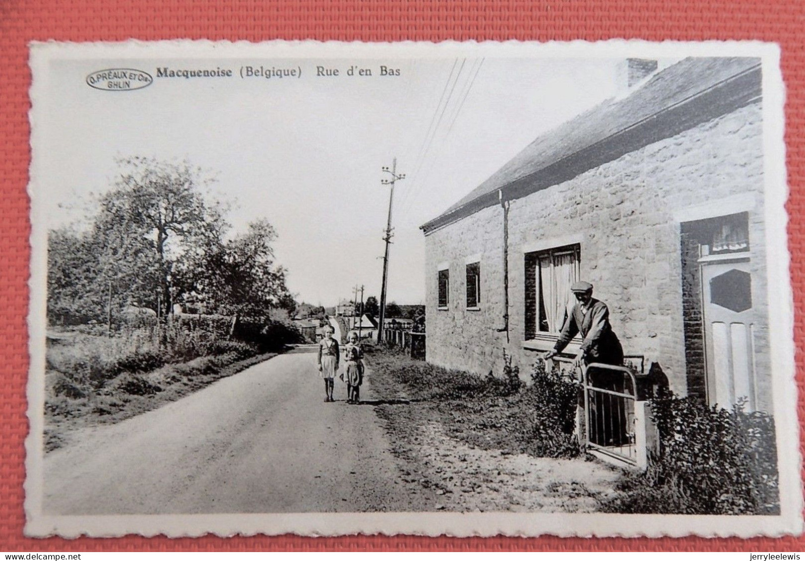 MACQUENOISE -  Rue D'en Bas - Momignies