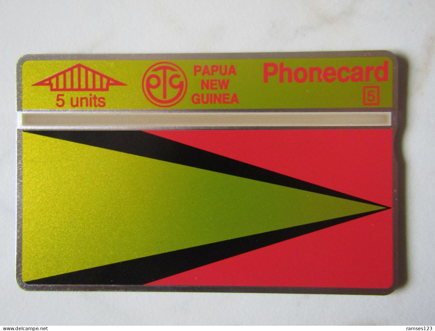 PNG  PAPOUASIE   NOUVELLE GUINEE    LG   FLAG  MINT   301C - Papoea-Nieuw-Guinea