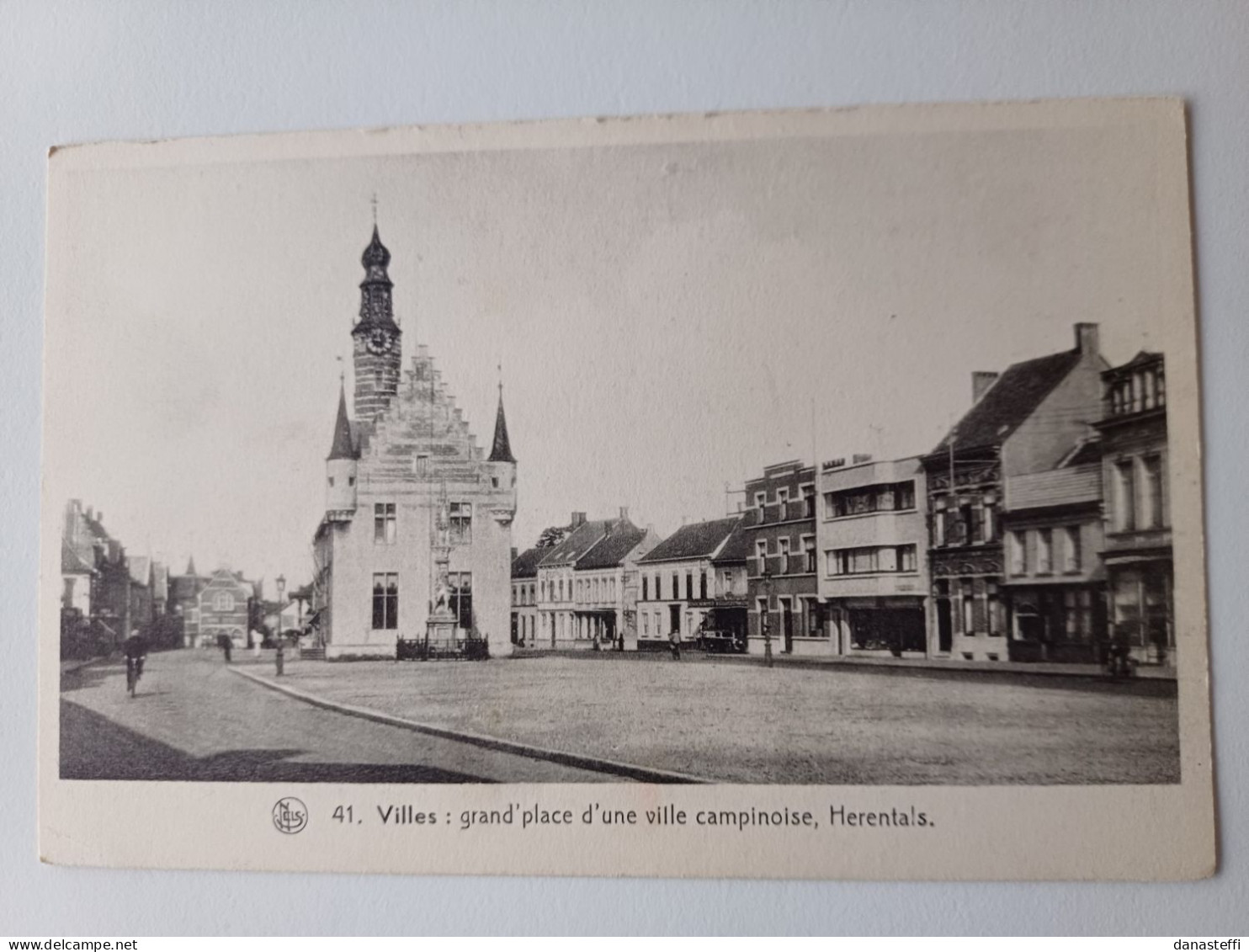 HERENTHALS  GRAND PLACE D UNE VILLE CAMPINOISE - Herentals