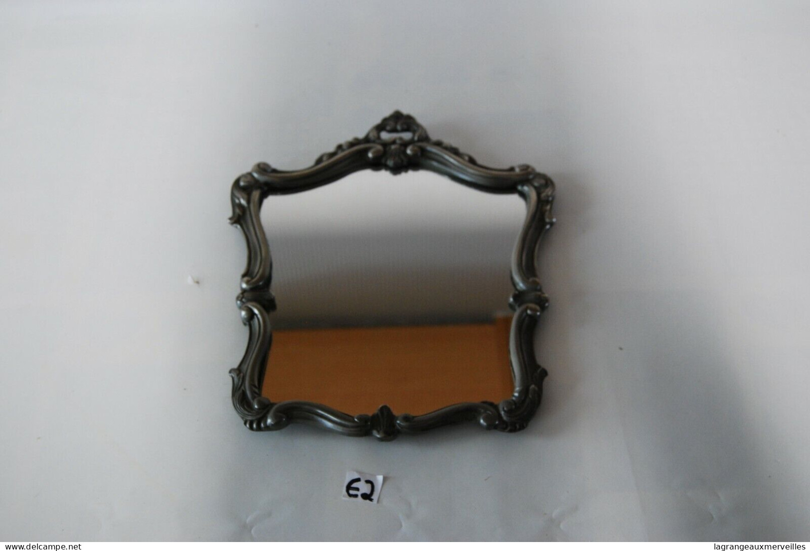 E2 Ancien Miroir Français - Administration - Etain - Espejos