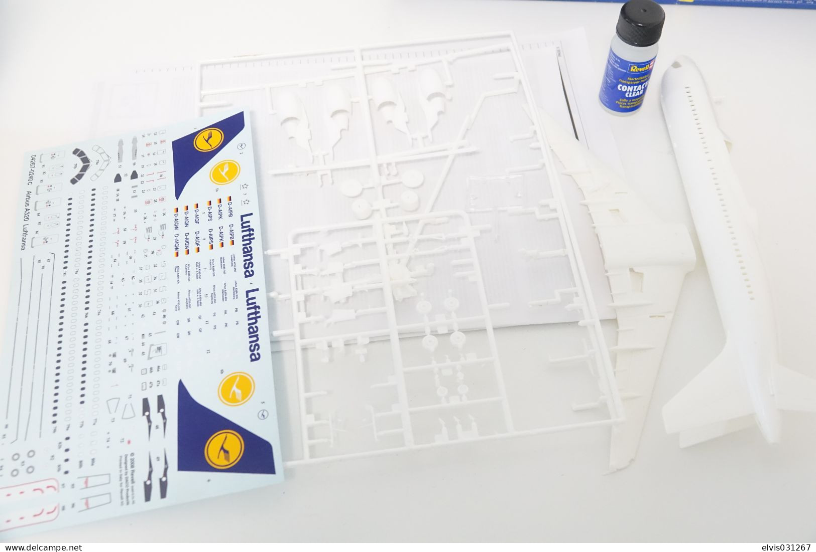 Vintage MODEL KIT : Revell Airbus A320 Lufthansa , Scale 1/144 - Beeldjes