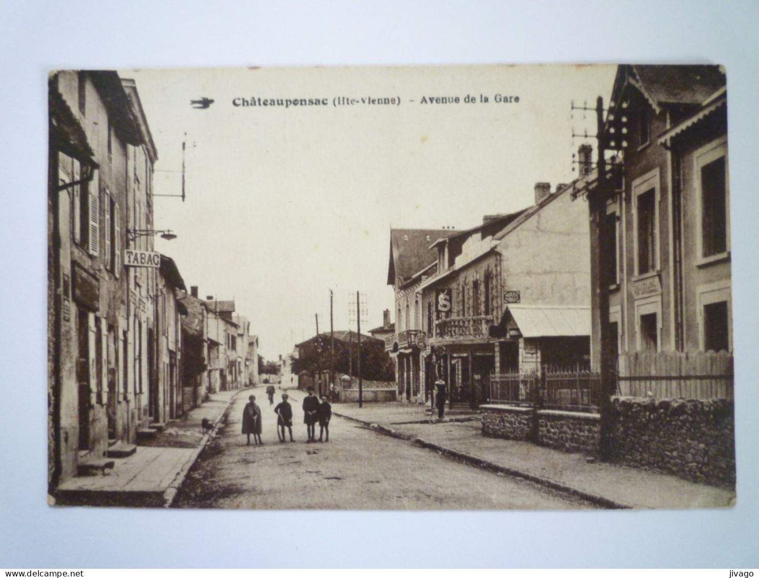 2023 - 3755  CHÂTEAUPONSAC  (Haute-Vienne)  :  Avenue De La GARE    XXX - Chateauponsac