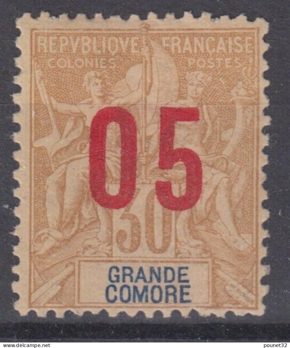 GRANDE COMORE : VARIETE SURCHARGE ESPACEE N° 25A NEUF * GOMME AVEC CHARNIERE - Unused Stamps