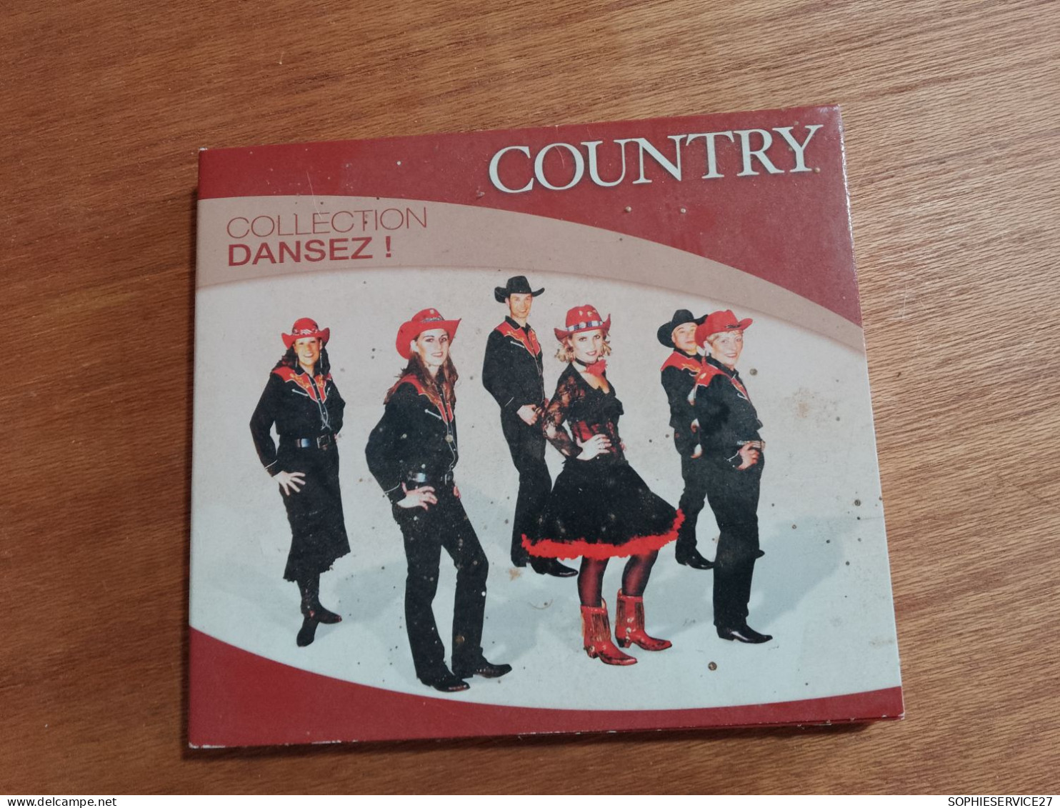 145 //  CD + DVD "COUNTRY" / COLLECTION DANSEZ ! - Dance, Techno En House