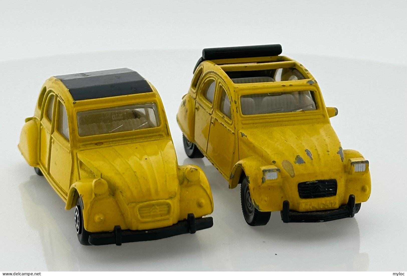 Lot De 2 Voitures Miniatures Citroën 2CV. Edocar 1988 Et Siku - Autres & Non Classés