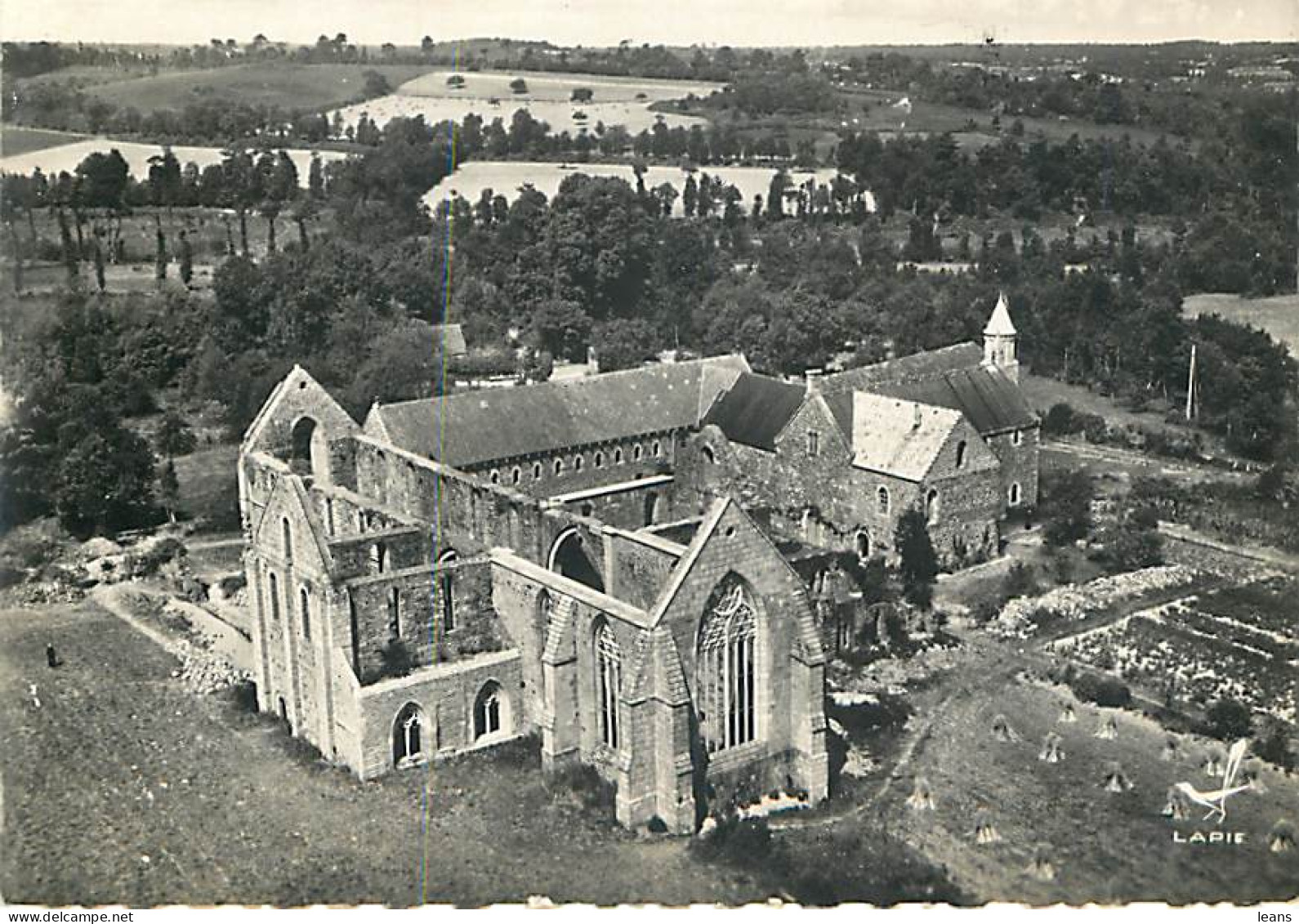 L ABBAYE DE BOQUEN En PLENEE JUGON  - Jugon-les-Lacs