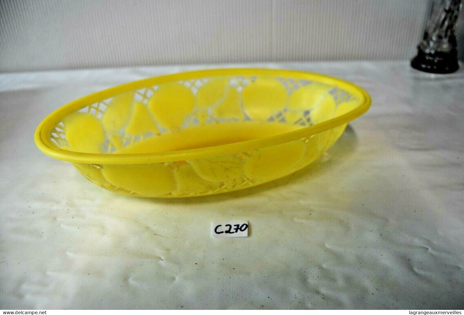 C270 Ancien Plat à Fruits - Jaune Vintage - Plastique - Art Nouveau / Art Deco