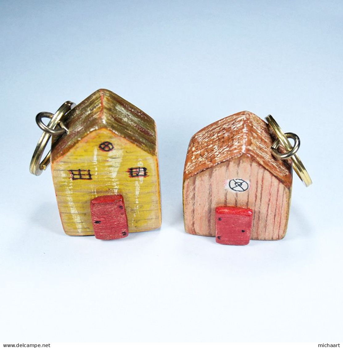 House Keyring Lot Of 2 Handmade Home Figurines Wood Art Keychain Gift 03037 - Hausrat