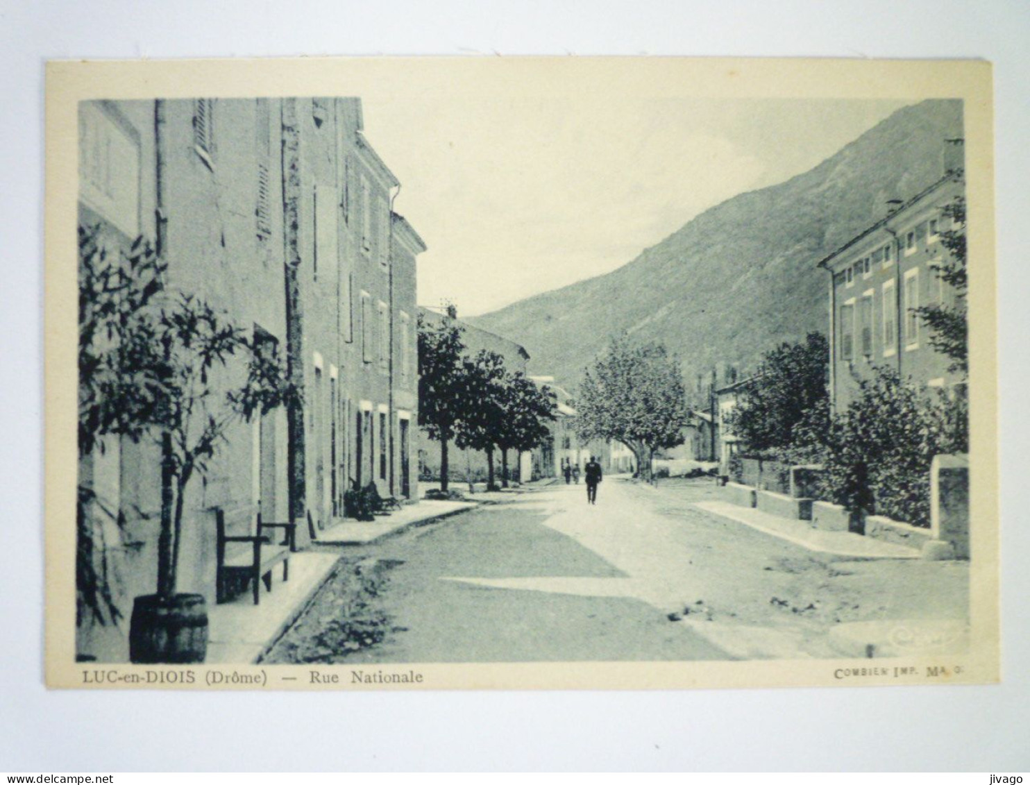 2023 - 3819  LUC-en-DIOIS  (Drôme)  :  Rue Nationale   XXX - Luc-en-Diois