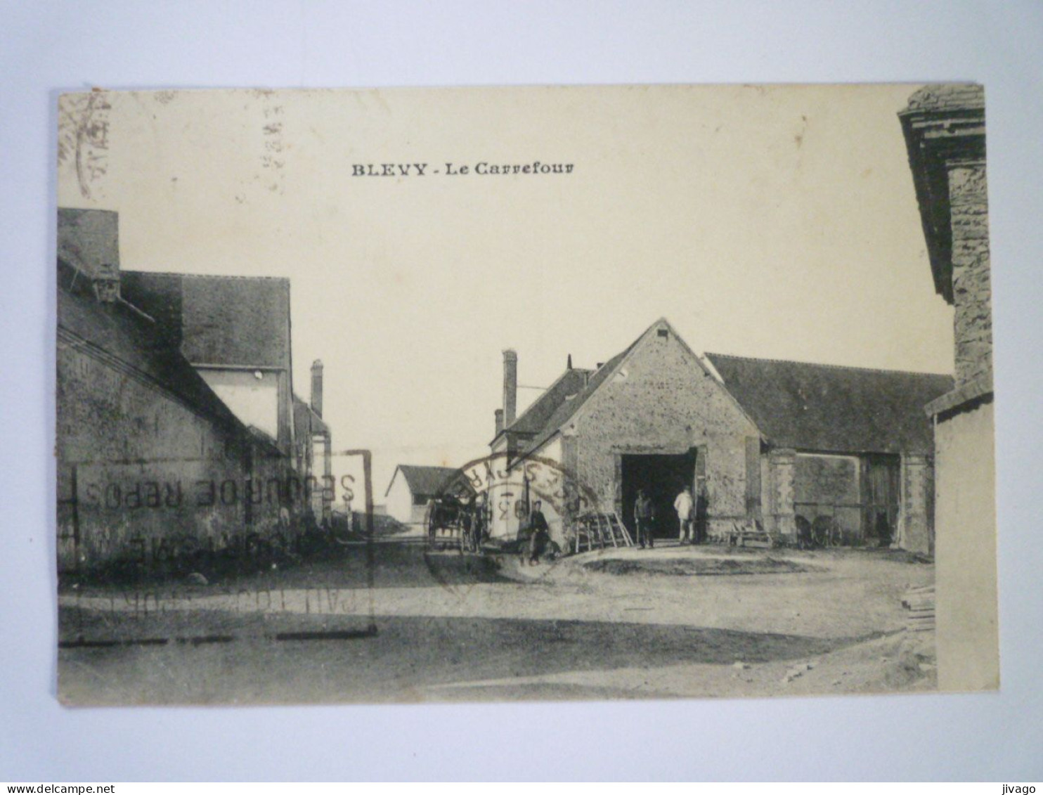 2023 - 3821  BLEVY  (Eure-et-Loir)  :  Le CARREFOUR   1935   XXX - Blévy