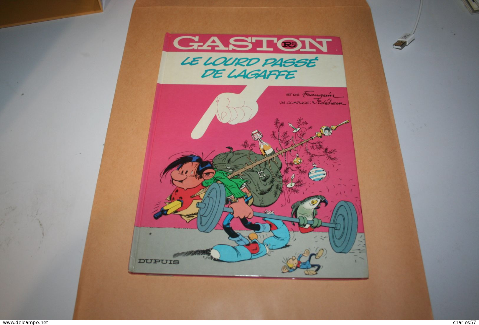 GASTON N° R5- Le Lourd Passé De Lagaffe (port 1 BD=6,00€- 2 BD=7,25€- - Gaston