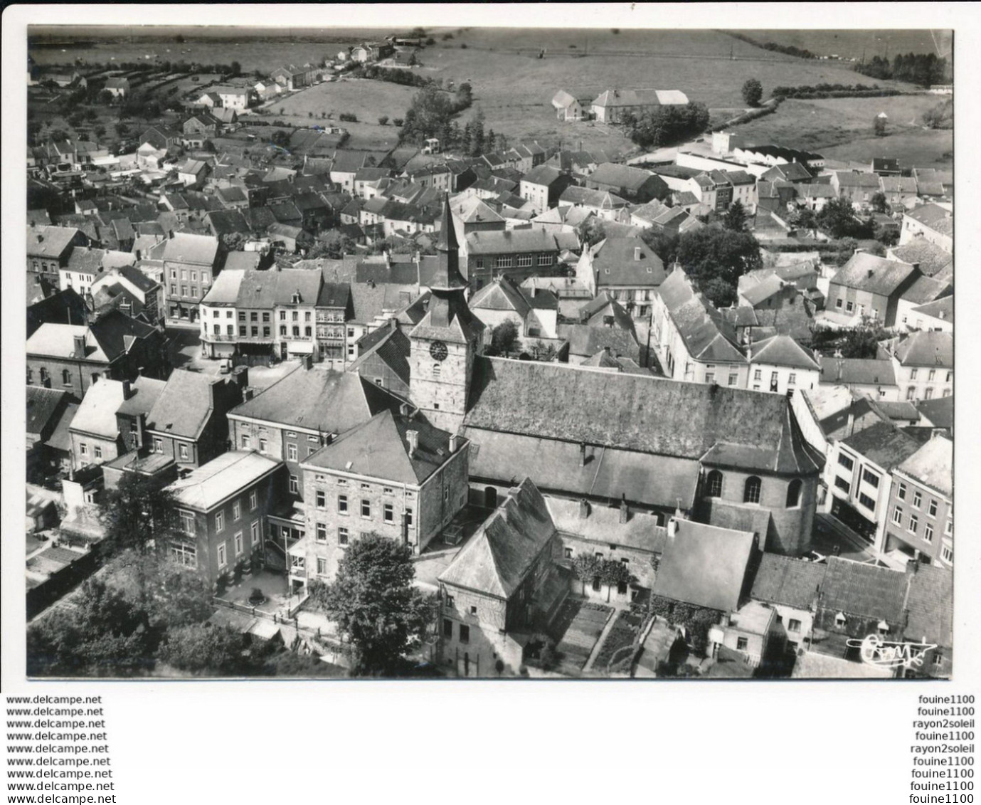 Carte ( Format 15 X 10,5 Cm ) FLORENNES Le Centre Vue Aérienne - Florennes