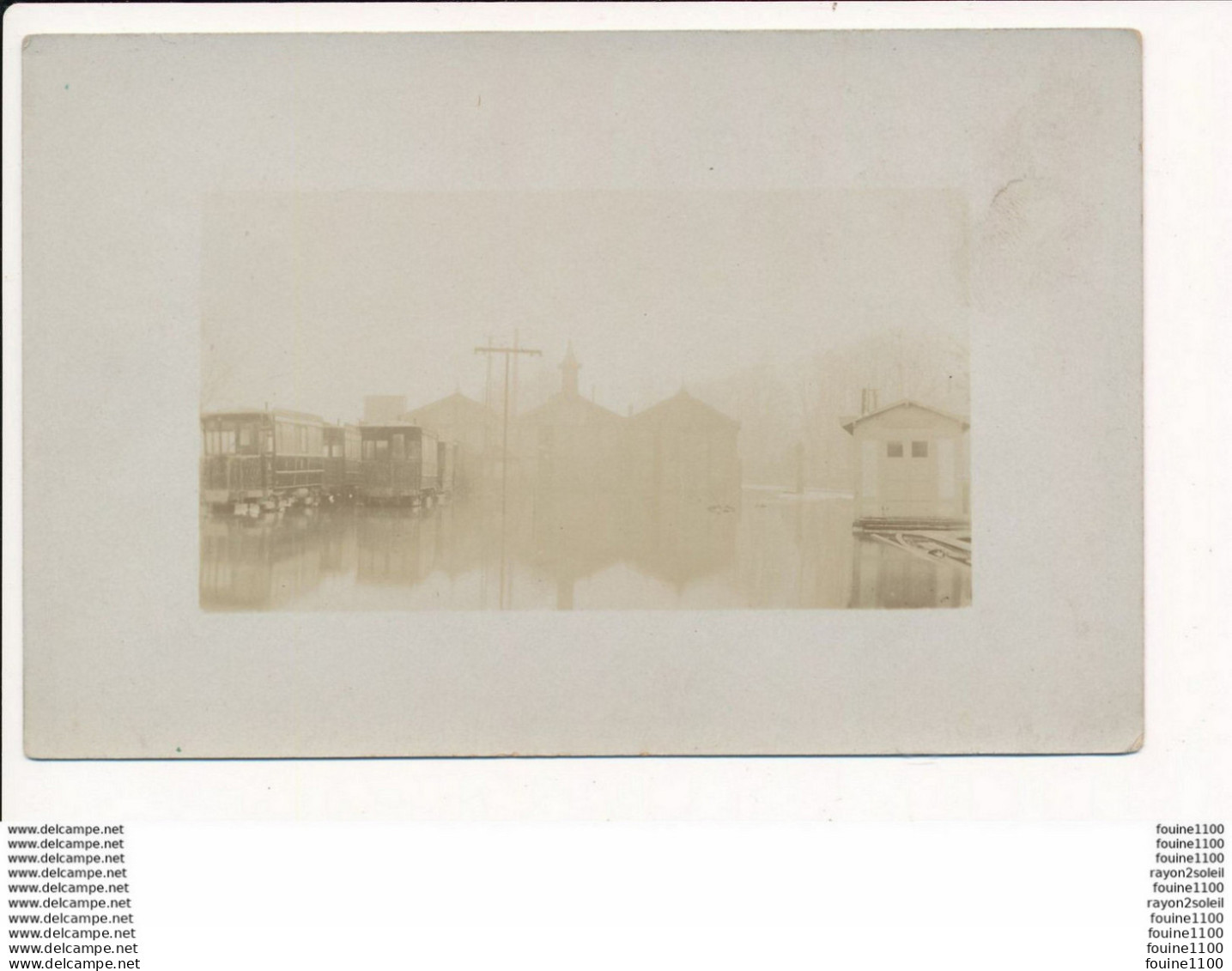 �?��? CARTE PHOTO ( Station De Tramways ? Tramway ) Inondée Innondation Crue à Identifier ( Paris 1910  ? Peut être ? ) - Überschwemmungen