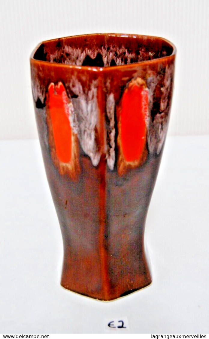 E2 Ancien Vase Soliflore - Vallauris - Collector - Verre De Coulée - Non Classificati