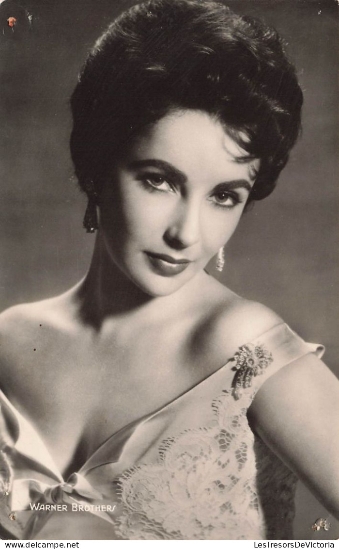 CELEBRITE -  Elizabeth Taylor - Actrice - Warner Bros - Carte Postale Ancienne - Femmes Célèbres