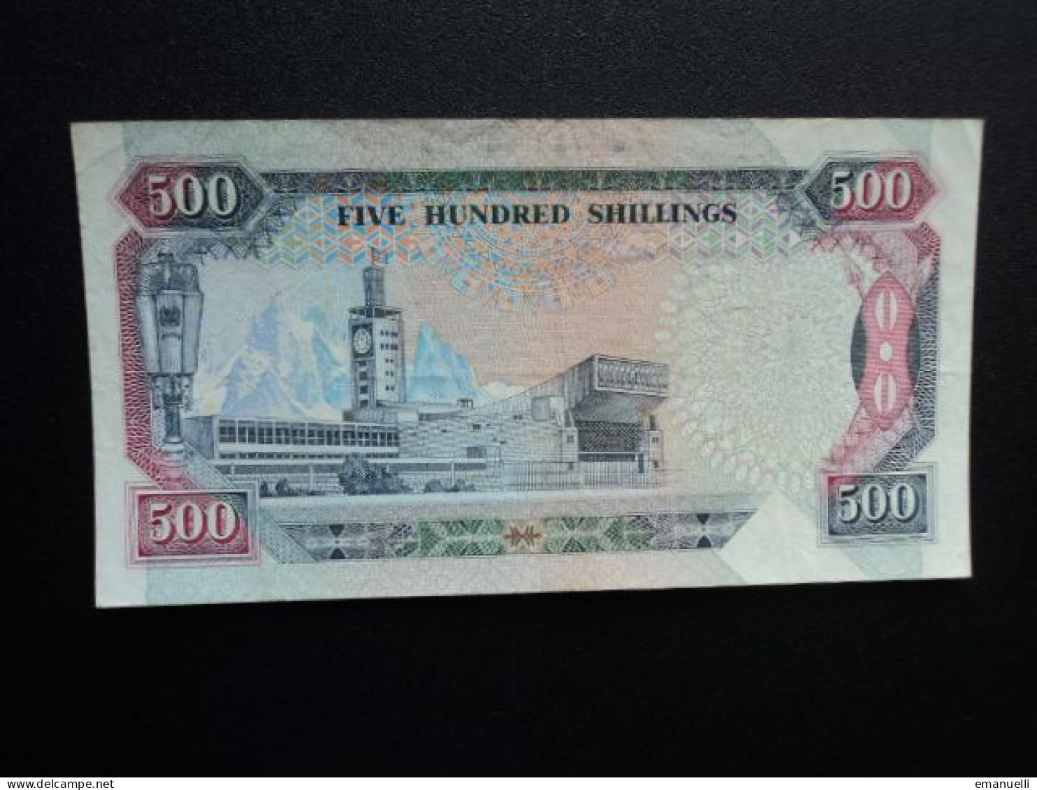 KENYA * : 500 SHILLINGS   14.10.1988     P 30a     TTB+ - Kenya