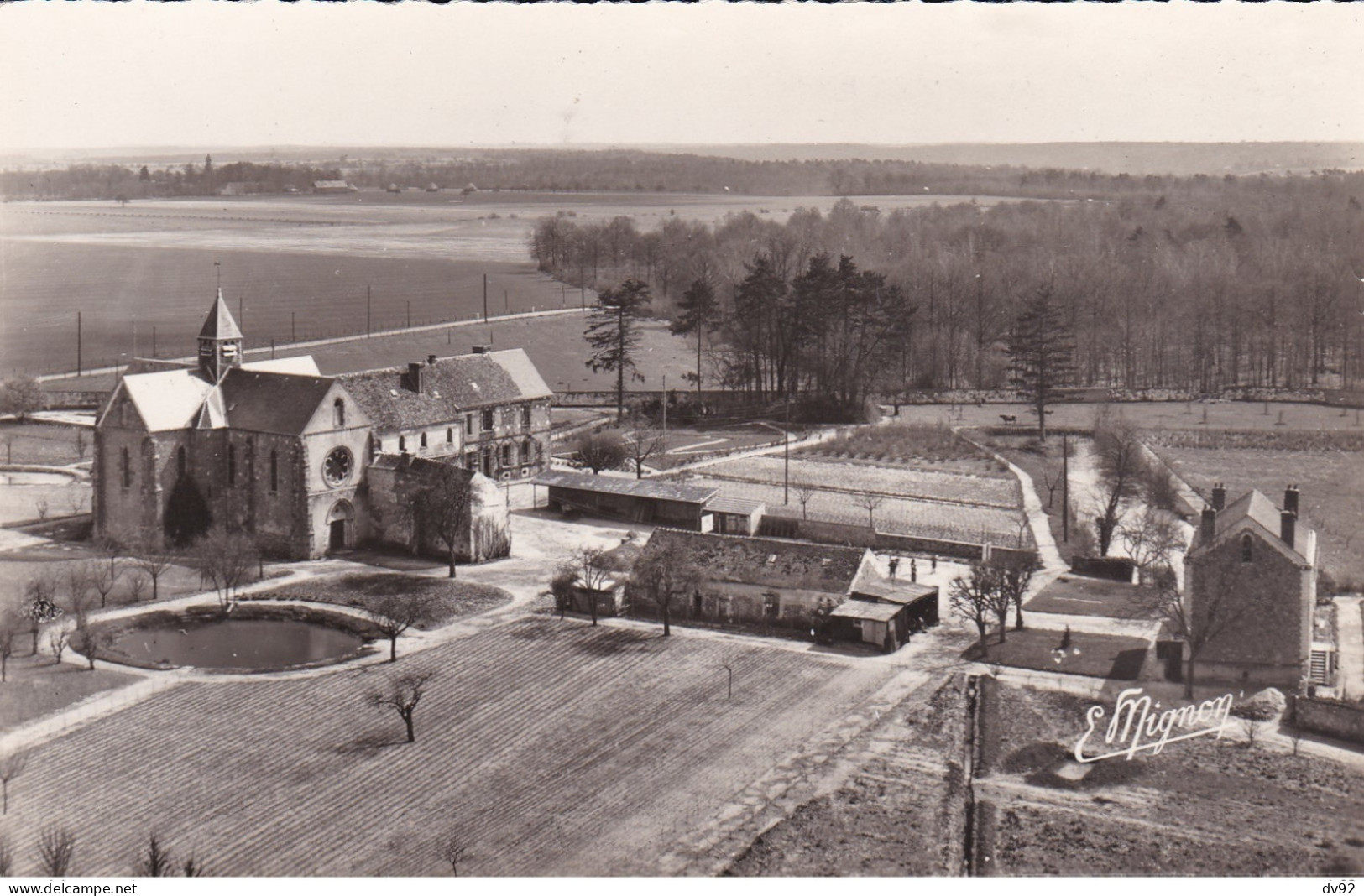 YVELINES LE MESNIL SAINT DENIS ECOLE HORTICOLE NOTRE DAME DE LA ROCHE - Le Mesnil Saint Denis