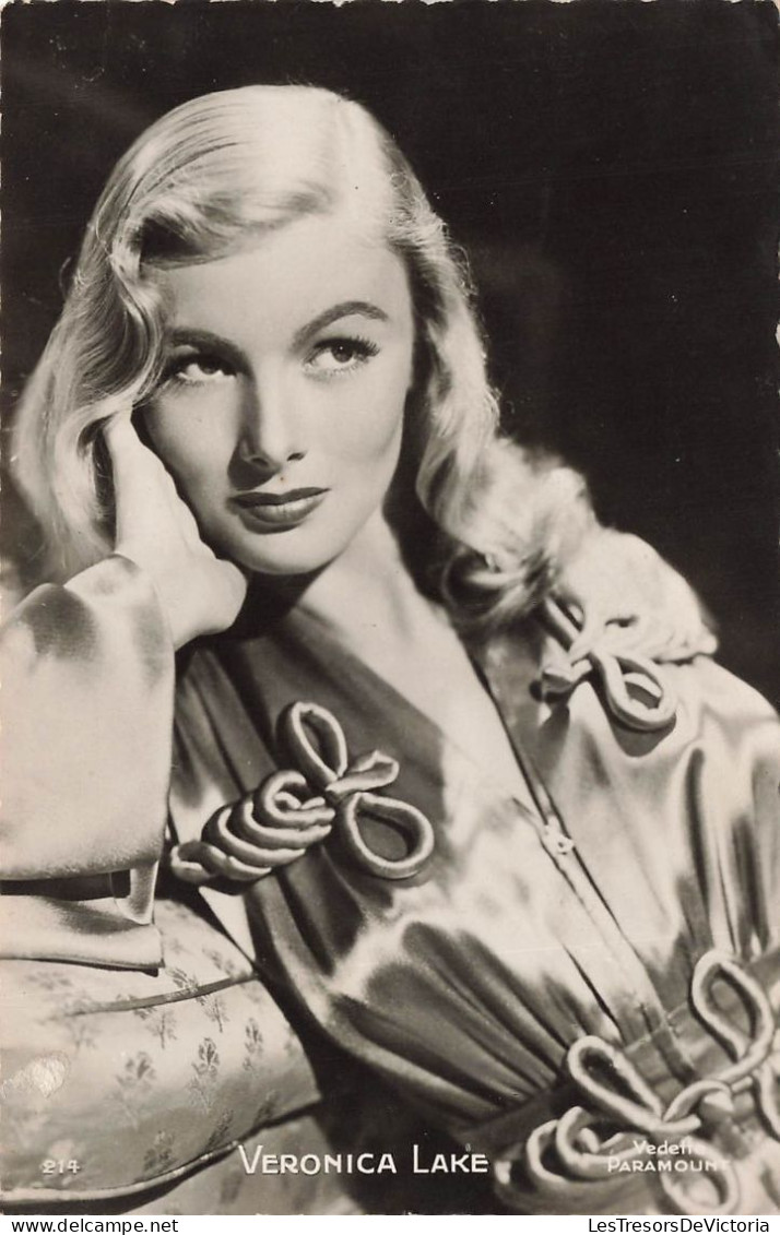 CELEBRITE - Veronica Lake - Actrice Américaine- Carte Postale Ancienne - Femmes Célèbres