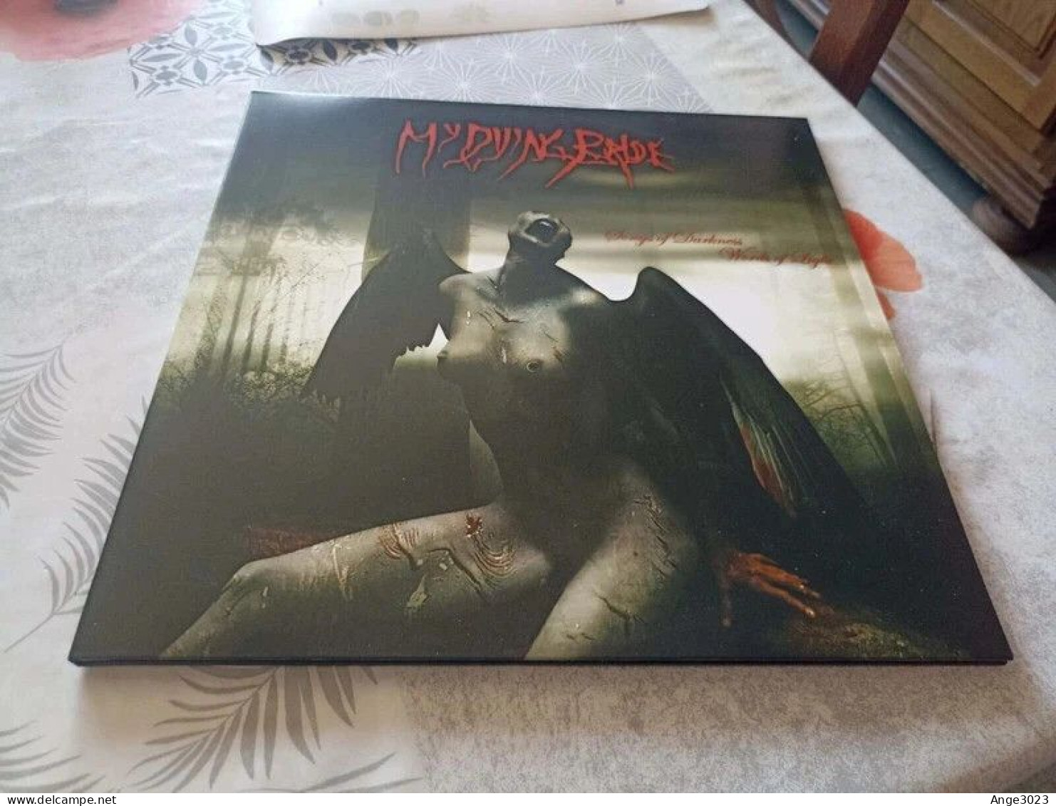 MY DYING BRIDE "Songs Of Darkness Words Of Light" - Hard Rock & Metal