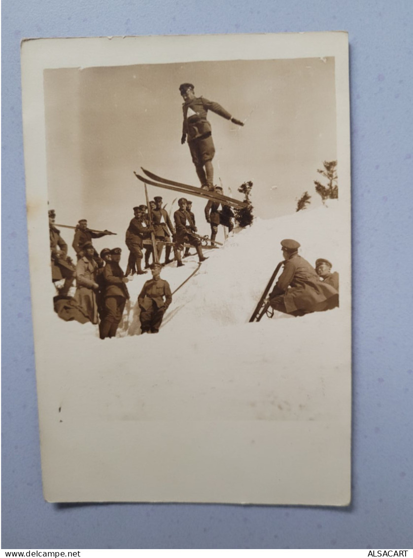 Carte Photo Militaires  Faisant Du Ski - Régiments