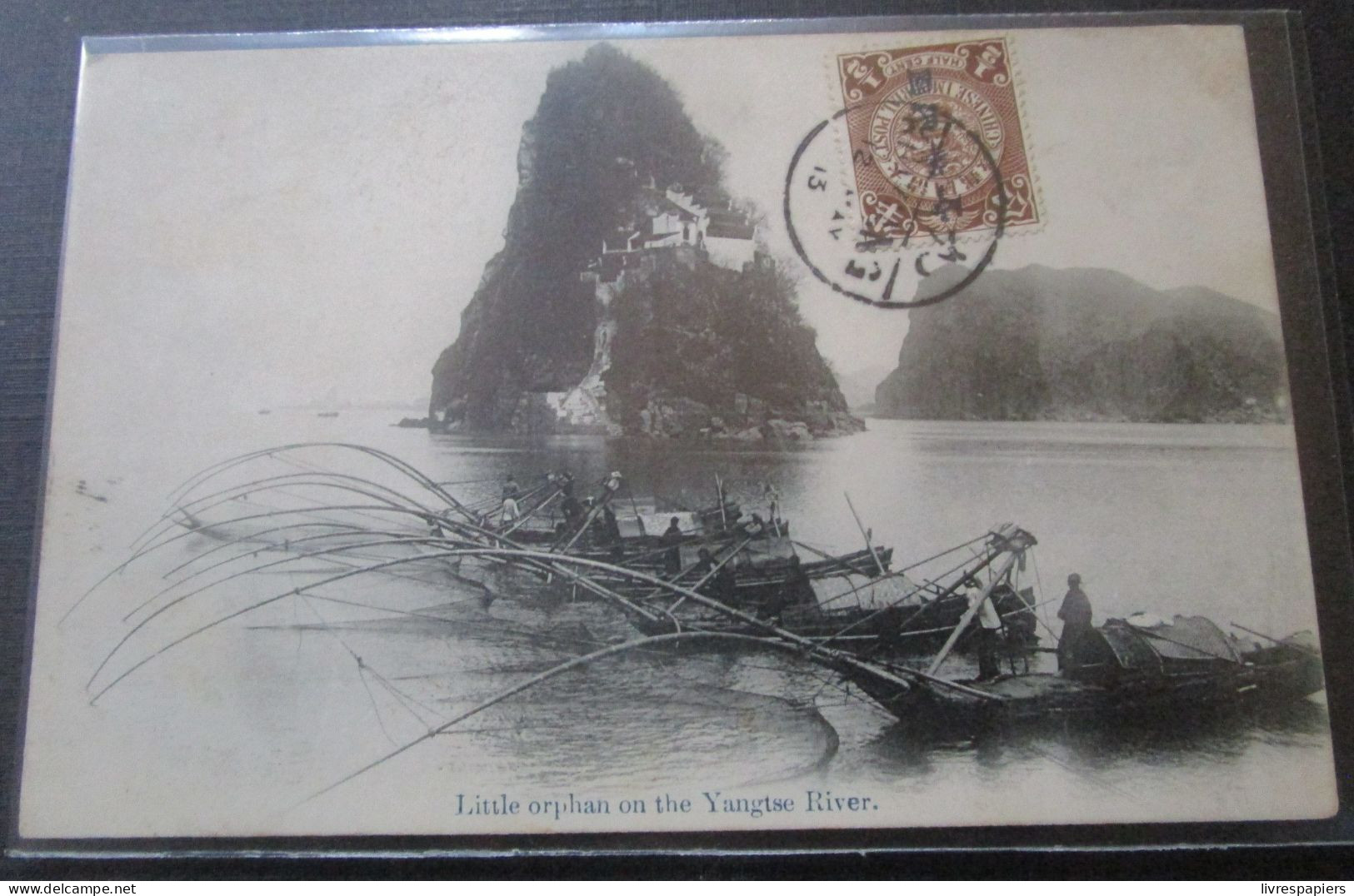 Chine Little Orphan On The Yangtse River  Cpa Timbrée China Post Imperial - Chine