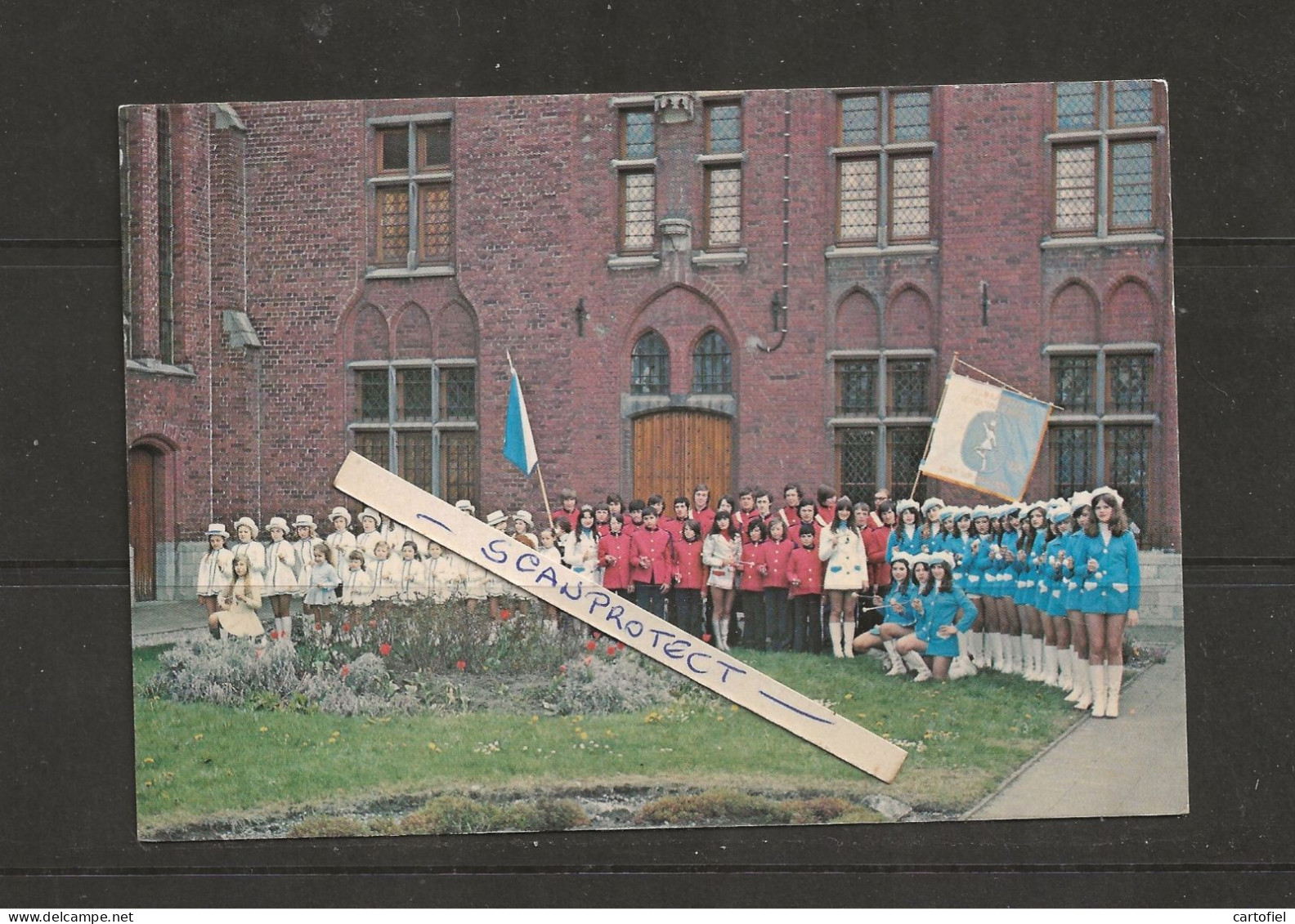 MONT-SUR-MARCHIENNE-MAJORETTES-LES BATONS D'ARGENT-CLIQUE-JEUNES METALLOS-RUE BOMEREE-RARE-VOYEZ LES  2 SCANS - Charleroi