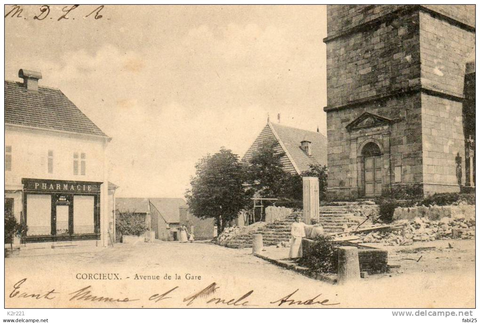 CORCIEUX Avenue De La Gare Pharmacie Dos Non Divisé Cliché Antérieur à 1903 Voyagée Timbrée En 1904 - Corcieux