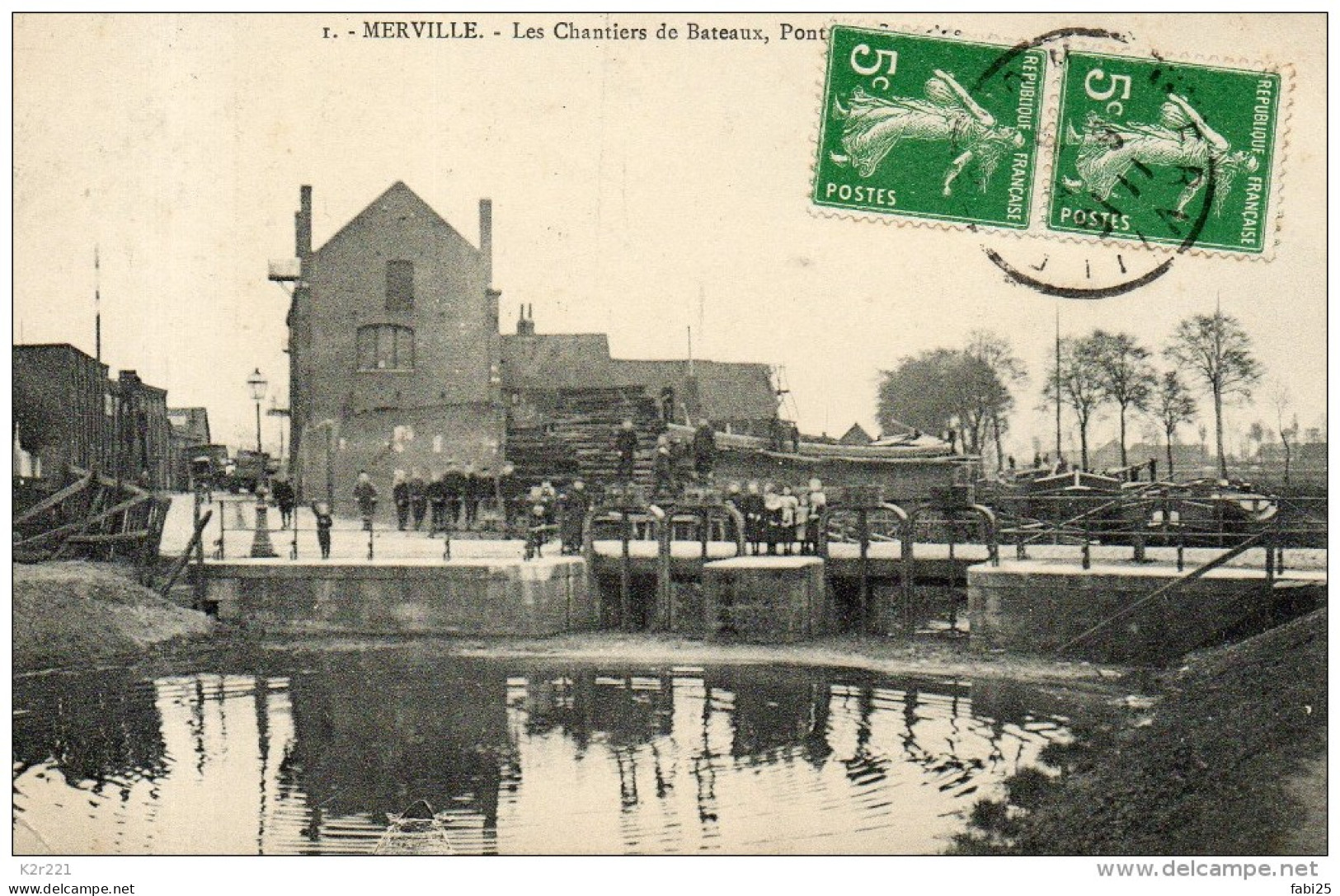 MERVILLE Les Chantiers De Bateaux - Merville