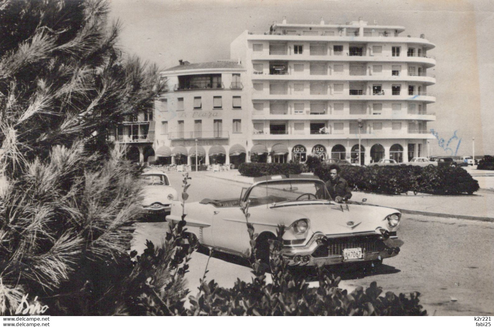 CANET EN ROUSILLON LA PLAGE RADIEUSE VOITURE AMERICAINE - Canet En Roussillon