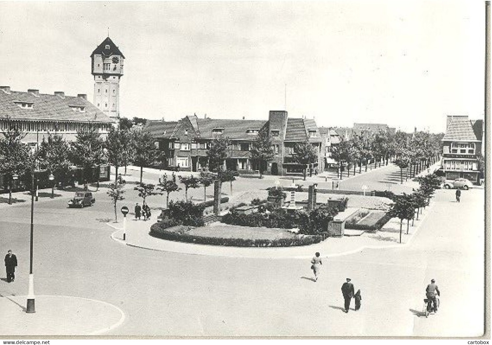 IJmuiden, Kennemerplein Met Winkelgalerij (en Watertoren)  (met Stempel Ballonvaart Oktober 1976)  2 X Scan - IJmuiden