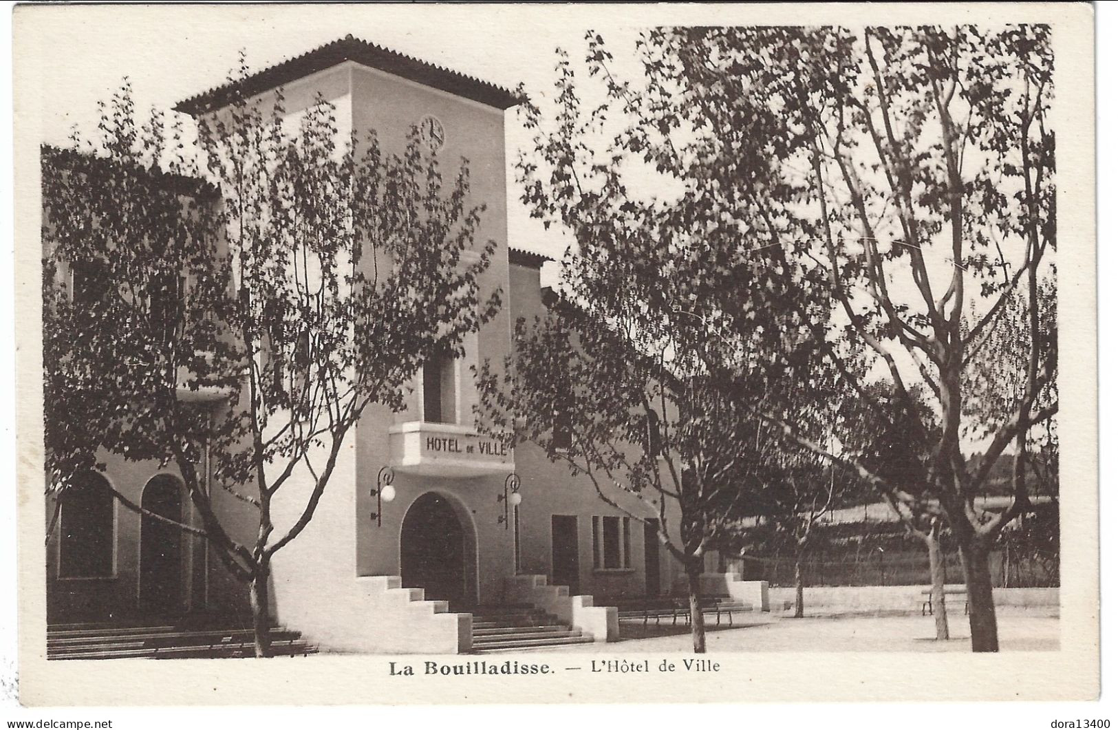 CPA13- LA BOUILLADISSE- L'Hôtel De Ville - La Bouilladisse