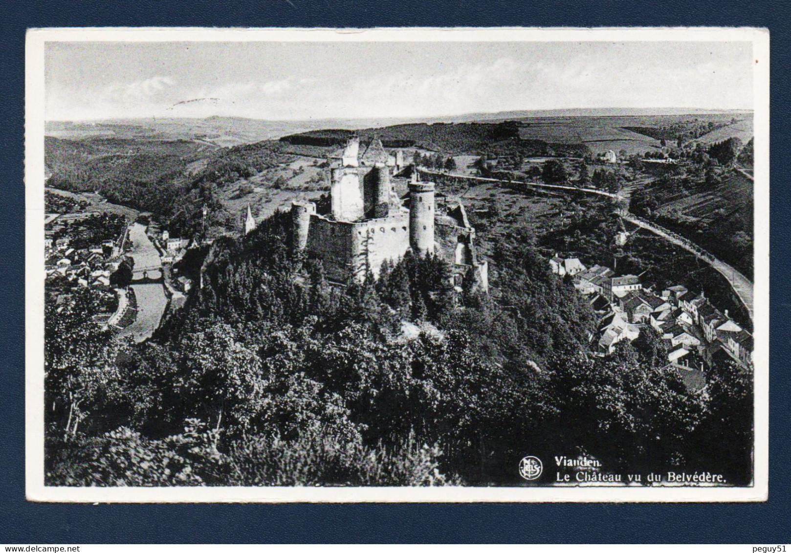 Luxembourg. Vianden. Vue Aérienne Du Château Prise Du Belvédère. 1965 - Vianden