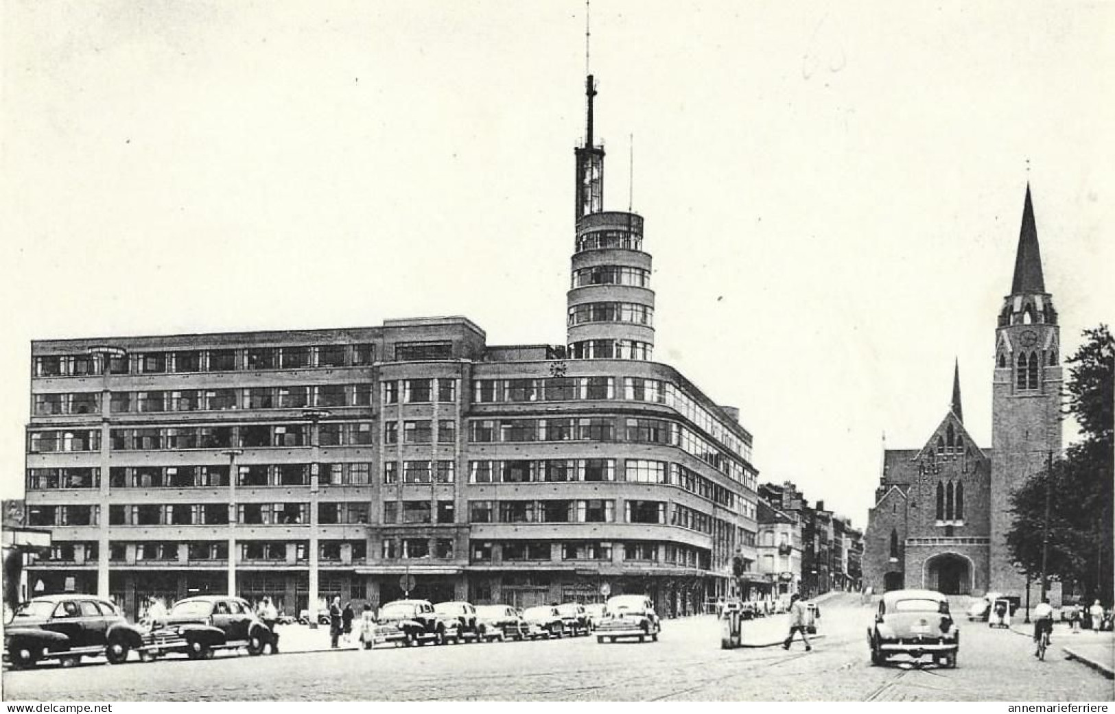 Ixelles - Elsene L'I.N.I.R. Et L'Eglise Sainte Croix - Elsene - Ixelles