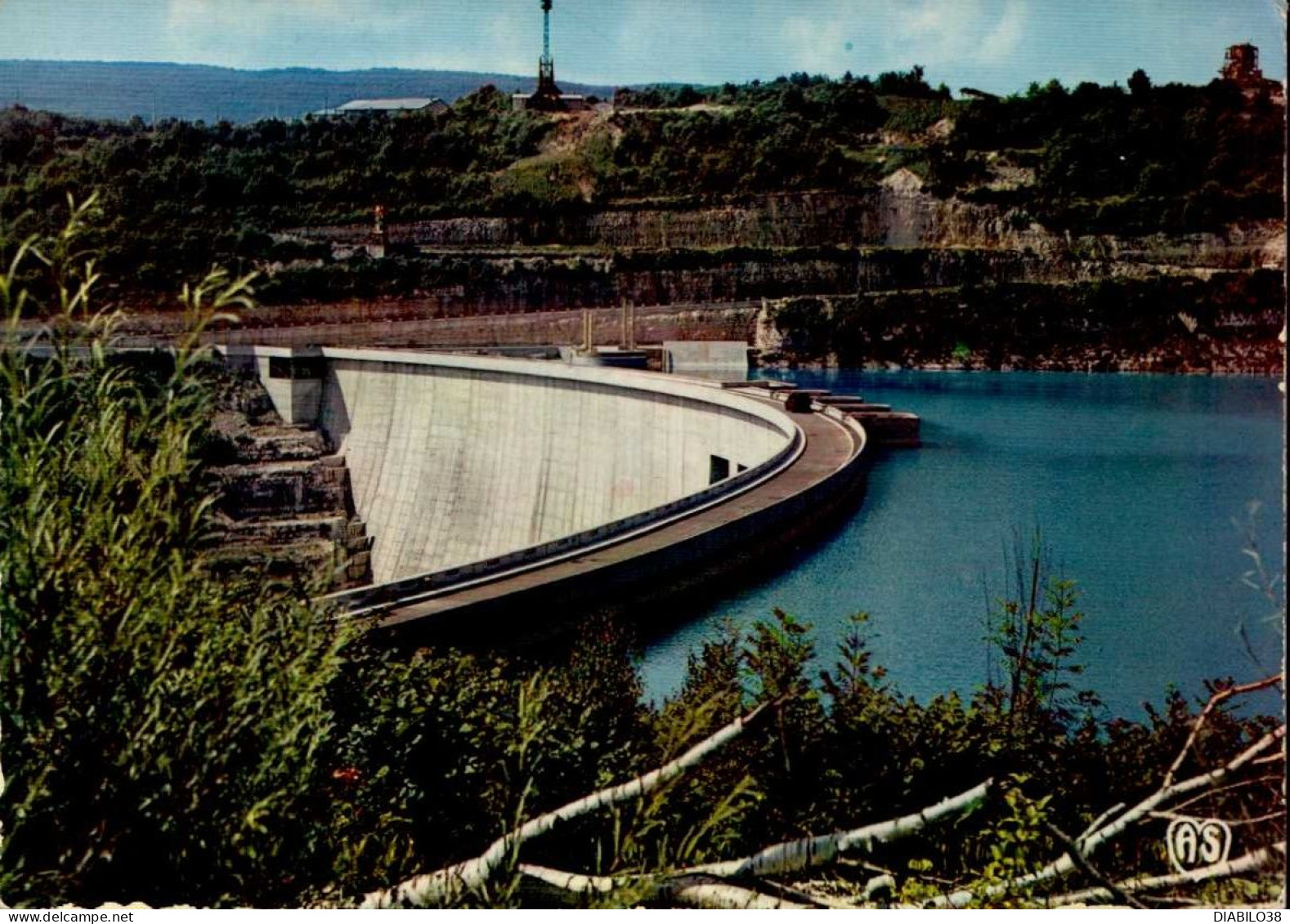 D ' ORGELET A MOIRANS -EN-MONTAGNE   ( JURA )    LE BARRAGE DE VOUGLANS - Orgelet