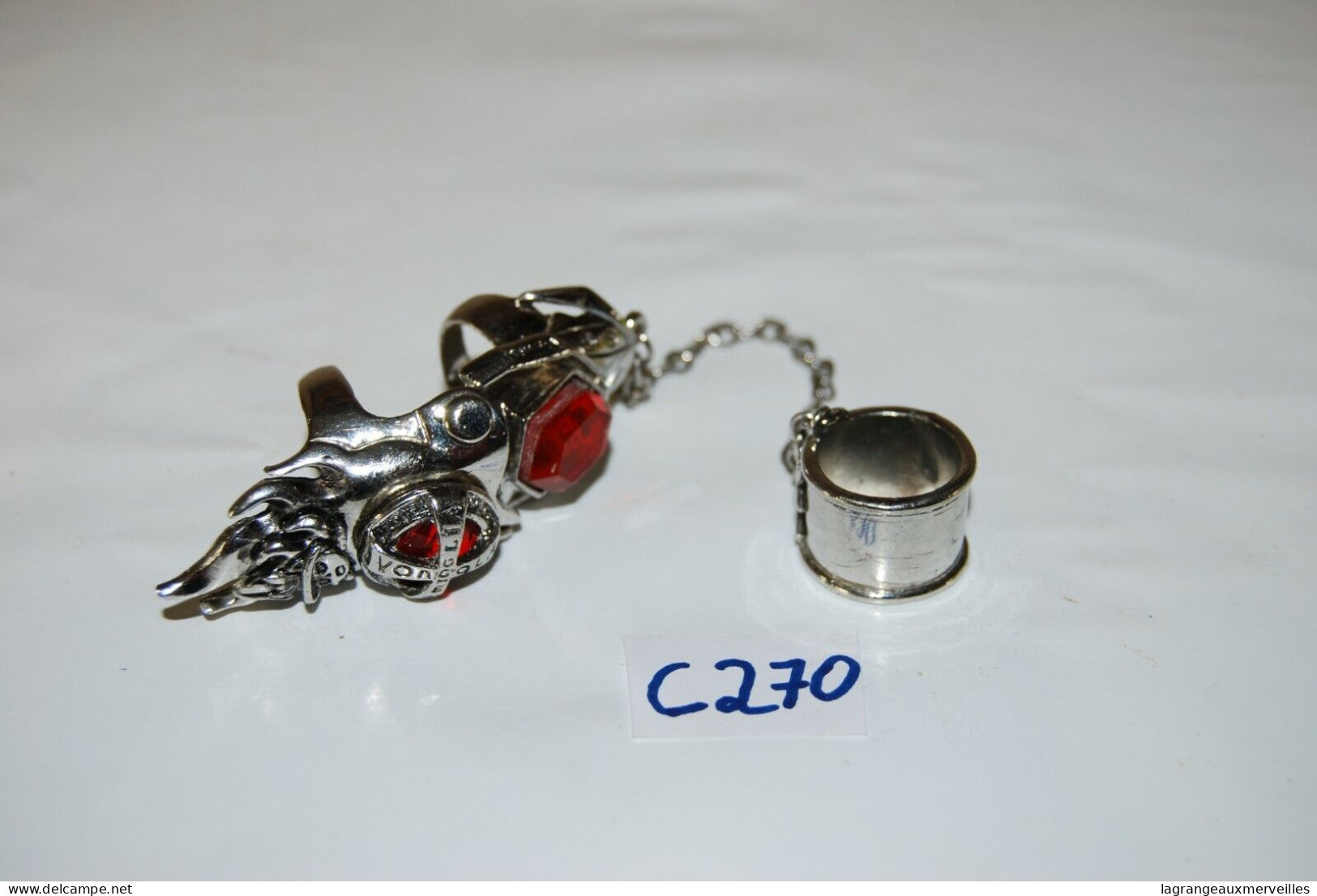 C270 Bijou De Fantaisie - Costume Jewelry - Kostuum Juwelen - Bague Gotique - Ringe