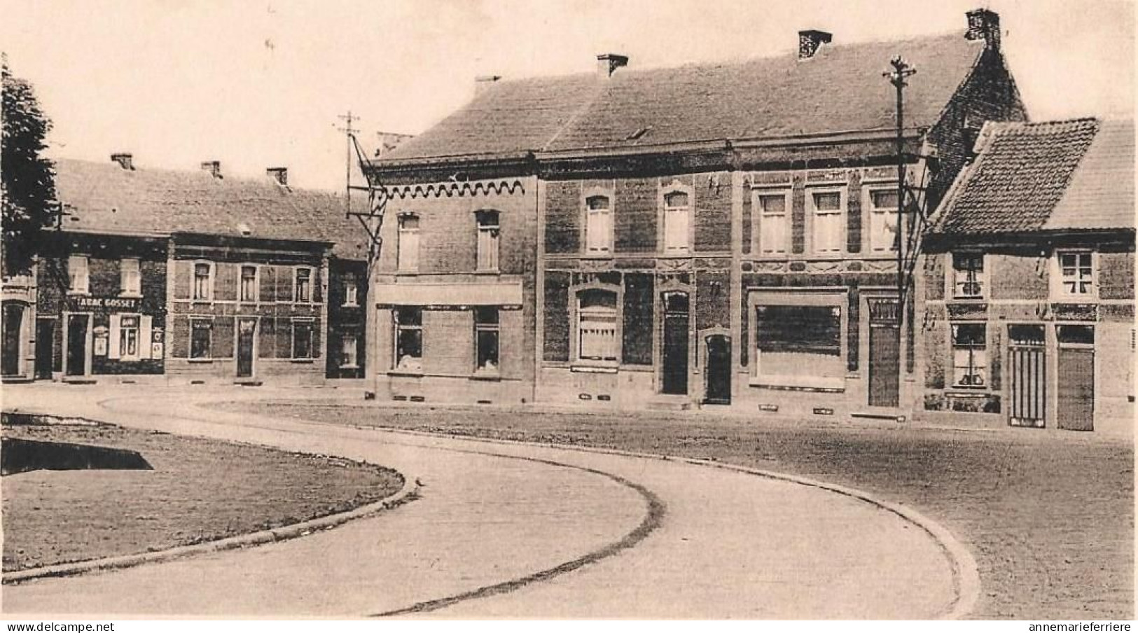 BELLECOURT « La Place » - Chapelle-lez-Herlaimont