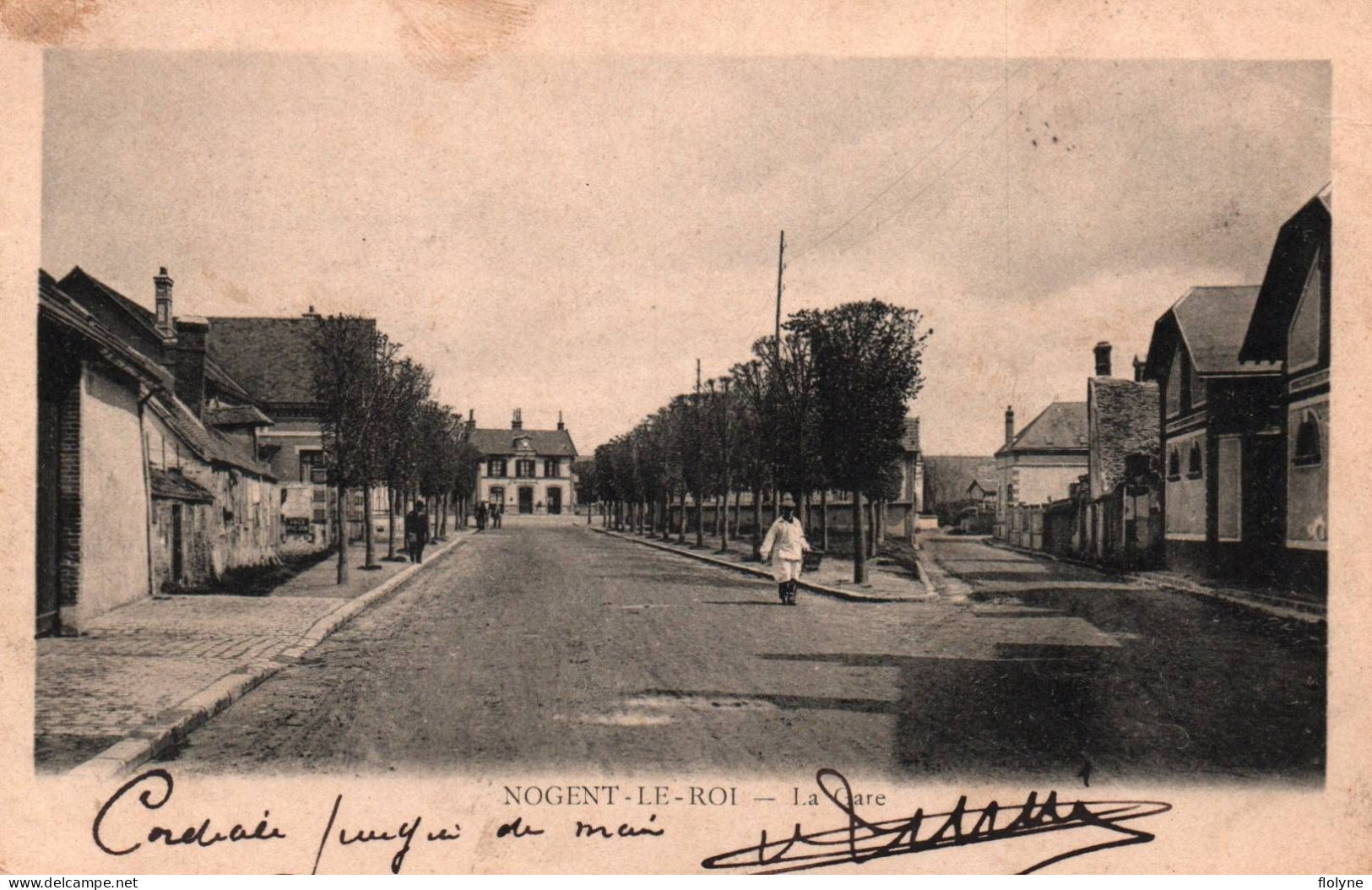 Nogent Le Roi - Rue Du Village Et La Gare - Nogent Le Roi