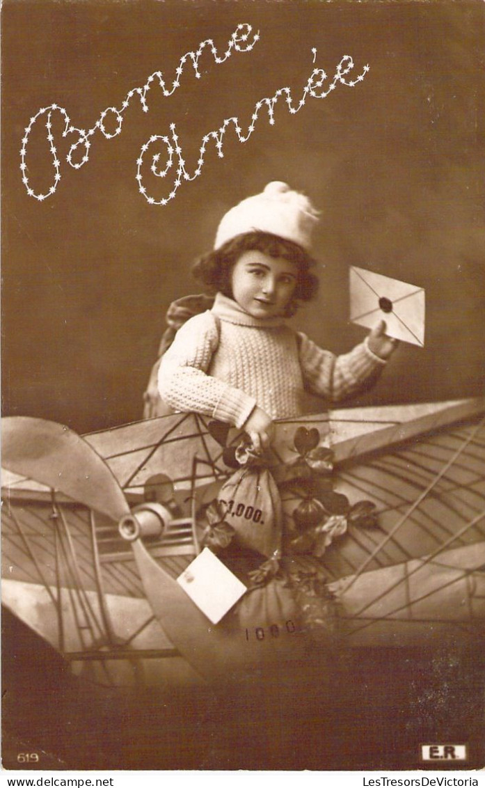 FANTAISIE - Bonne Année - Nouvel An - Enfant - Carte Postale Ancienne - Nouvel An