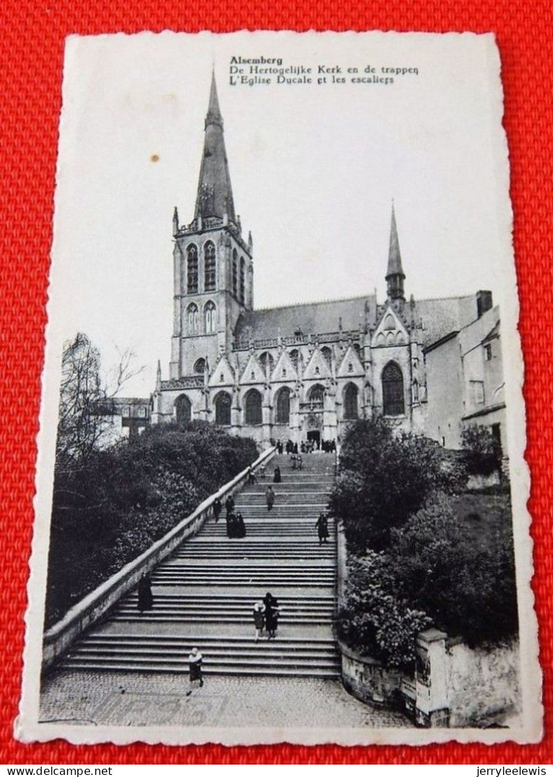 ALSEMBERG  - De Hertogelijke Kerk En De Trappen  - L'église Ducale Et Les Escaliers - Beersel