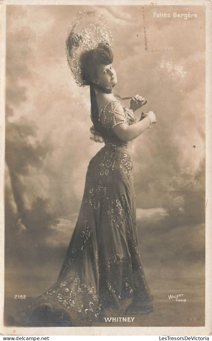 CELEBRITE - Whitney - Folies Bergères - Carte Postale - Femmes Célèbres